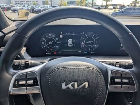Used 2023 Kia Telluride SX Prestige X-Pro AWD/4WD image 30