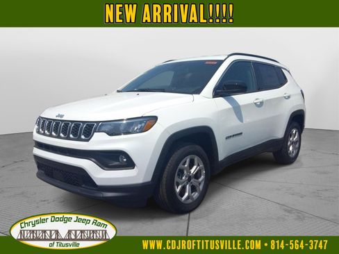 New 2025 Jeep Compass Latitude image 1