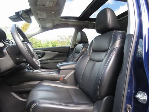 Used 2020 Nissan Murano SL w/ Moonroof Package image 11