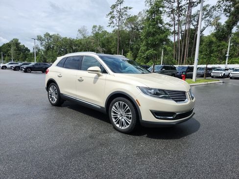 Used 2018 Lincoln MKX Reserve w/ Lincoln MKX Climate Package FWD image 7