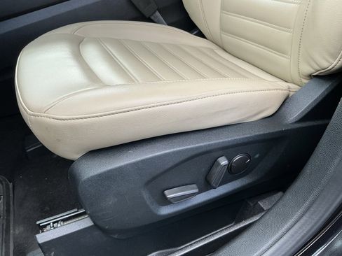 Used 2020 Ford Edge SEL image 64