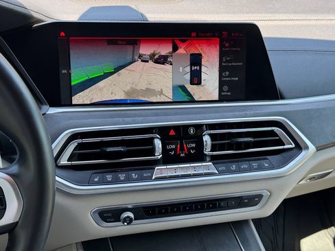 Used 2020 BMW X5 xDrive40i w/ M Sport Package AWD/4WD image 36
