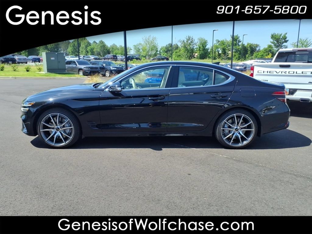 Used 2026 Genesis G70 2.5T Prestige RWD image 2
