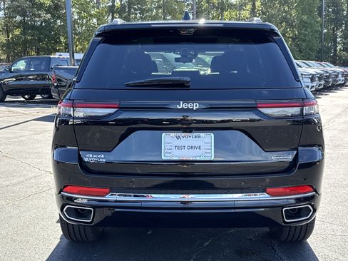 New 2025 Jeep Grand Cherokee Overland w/ Luxury Tech Group IV image 7