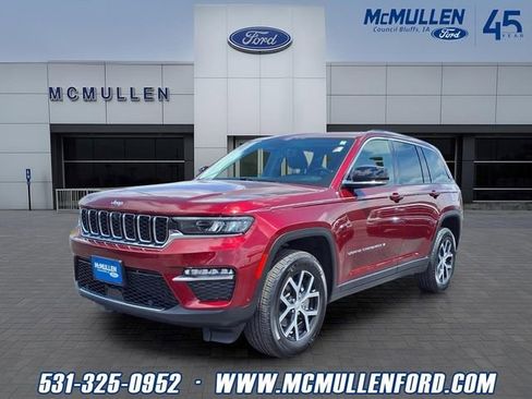 Used 2023 Jeep Grand Cherokee Limited w/ Luxury Tech Group II AWD/4WD image 1