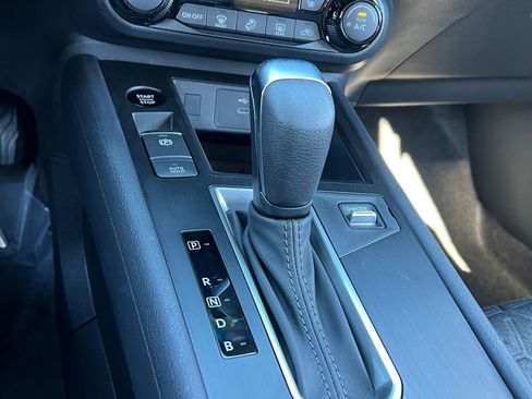 Used 2026 Nissan Kicks SV w/ SV Premium Package image 23