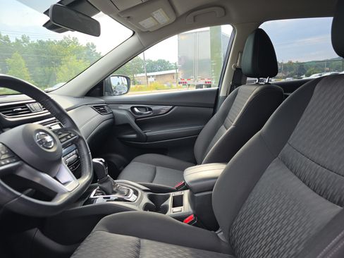 Used 2020 Nissan Rogue SV AWD/4WD image 14