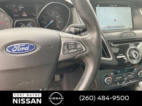 Used 2018 Ford Focus Titanium w/ Titanium Technology Package FWD image 22