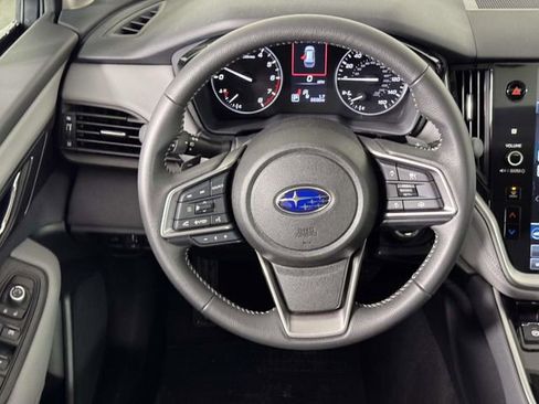 Used 2025 Subaru Outback Premium image 20