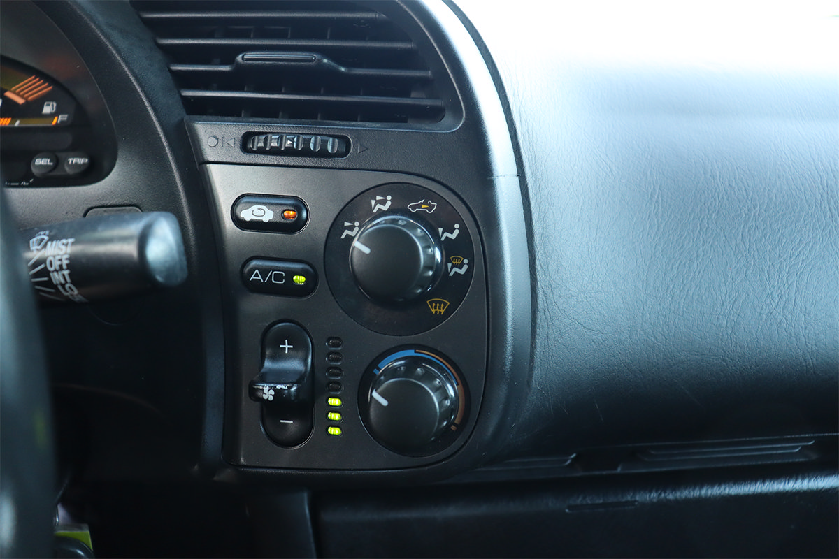 Used 2001 Honda S2000 image 33