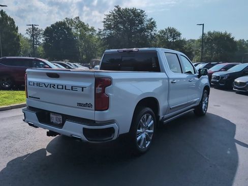 Used 2023 Chevrolet Silverado 1500 High Country w/ High Country Premium Package AWD/4WD image 6