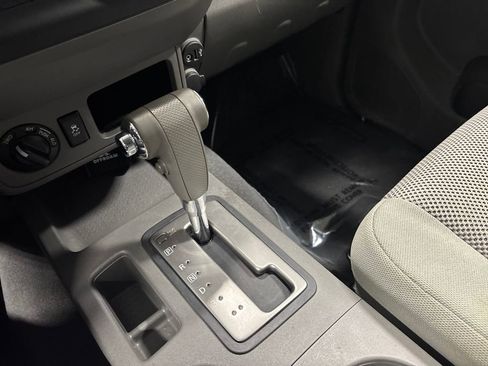 Used 2019 Nissan Frontier SV image 24