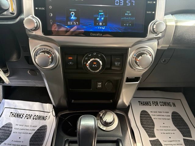 Used 2019 Toyota 4Runner SR5 AWD/4WD image 18