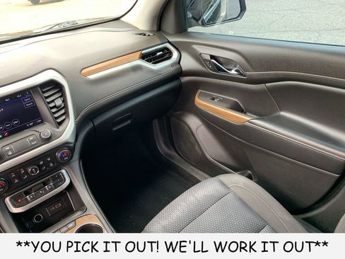 Used 2020 GMC Acadia SLE FWD image 26