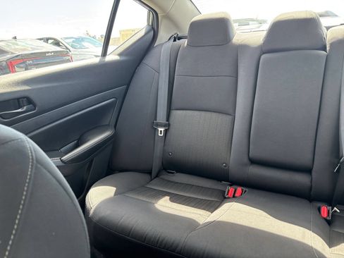 Used 2025 Nissan Altima 2.5 SV FWD image 38