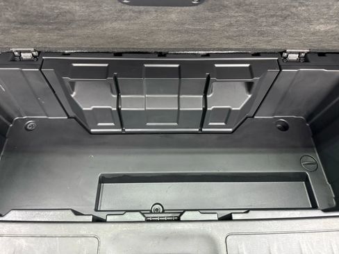 Used 2020 Nissan Pathfinder SV image 38