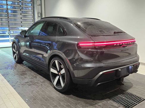 New 2025 Porsche Macan 4S Electric image 3