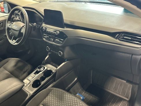 Used 2023 Ford Escape Active w/ Cold Weather Package image 33