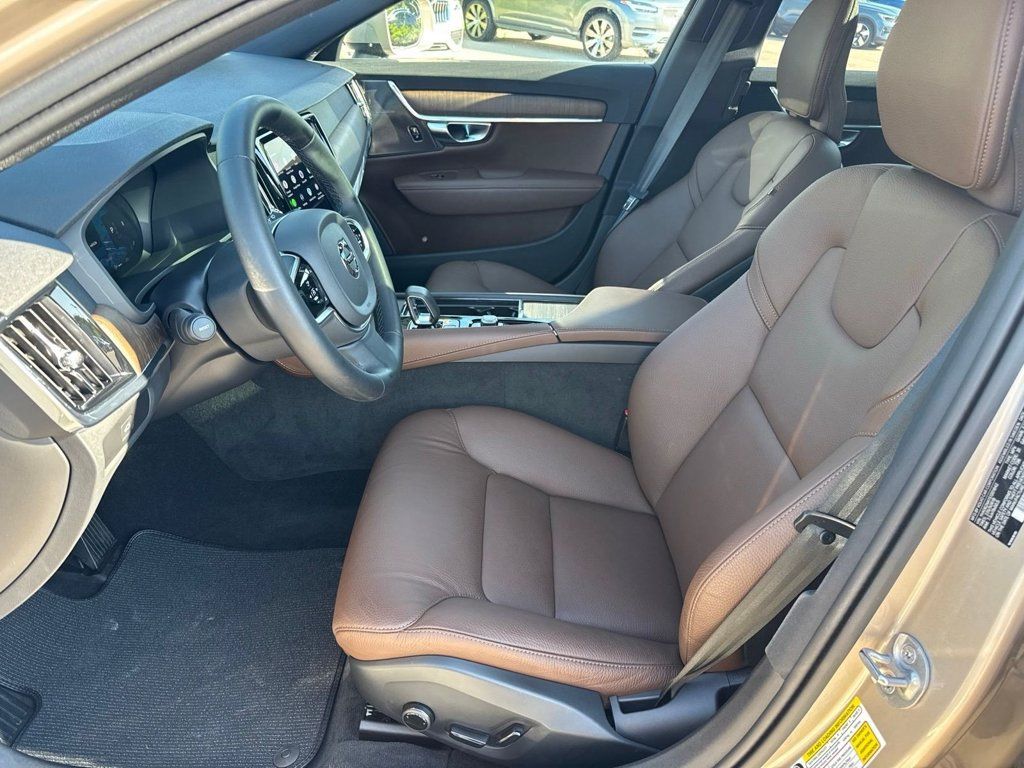 Certified 2025 Volvo V90 B6 Cross Country Plus AWD/4WD image 8