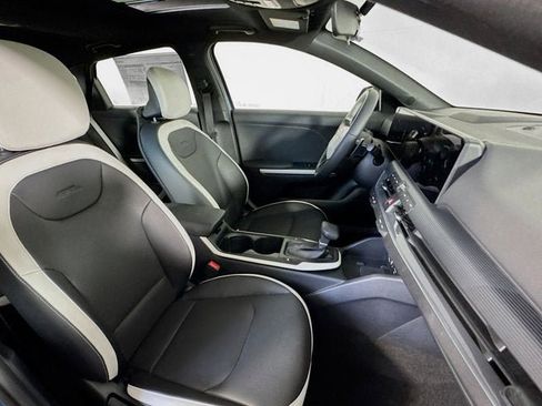 New 2025 Kia K4 GT-Line w/ GT-Line Premium Package image 29