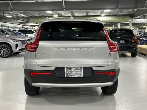 Certified 2024 Volvo XC40 B5 Plus w/ Protection Package Premier AWD/4WD image 3