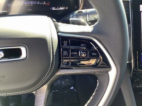 New 2025 Jeep Grand Cherokee Overland w/ Luxury Tech Group IV image 12