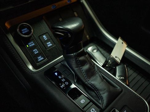 Used 2024 Lexus GX 550 image 22