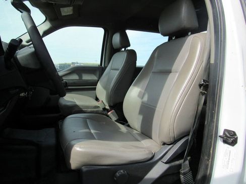 Used 2021 Ford F550 2WD Crew Cab Super Duty image 34