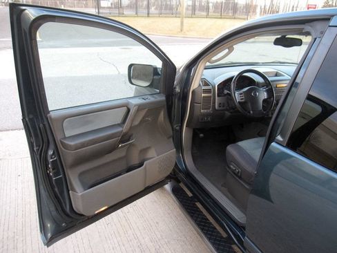 Used 2005 Nissan Titan SE AWD/4WD image 18