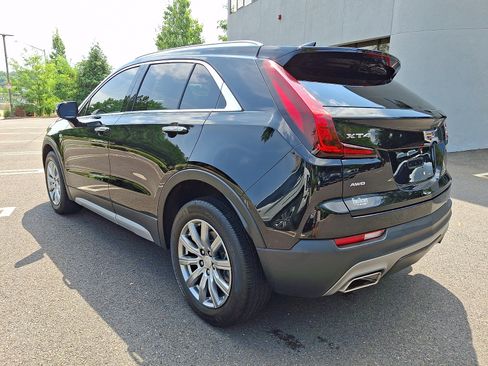 Used 2023 Cadillac XT4 Premium Luxury w/ Technology Package AWD/4WD image 4
