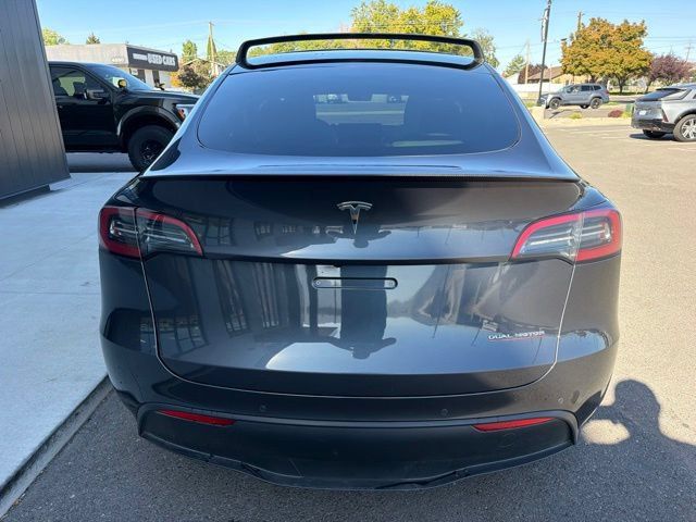 Used 2022 Tesla Model Y Performance AWD/4WD image 6