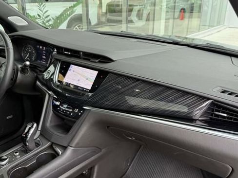 Used 2022 Cadillac XT6 Premium Luxury w/ Technology Package AWD/4WD image 22