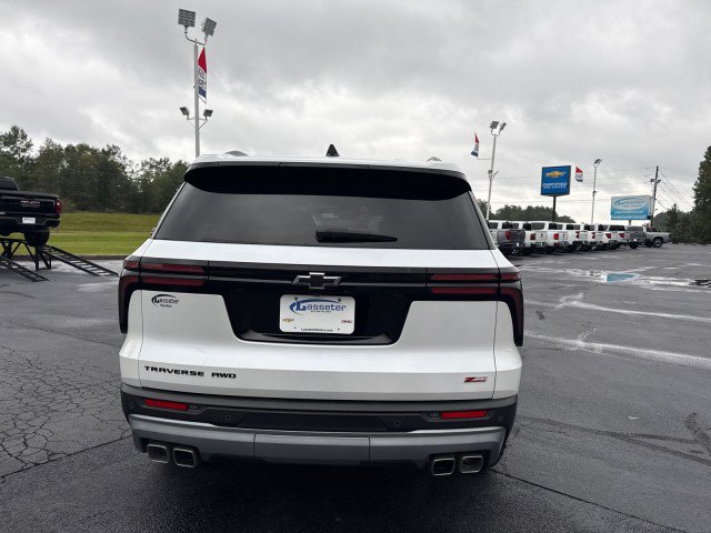 Used 2024 Chevrolet Traverse Z71 w/ LPO, Floor Liner Package AWD/4WD image 4