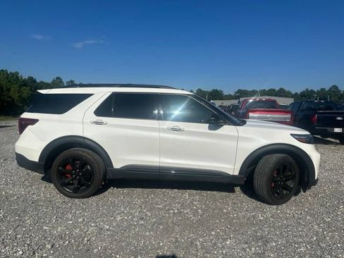 Used 2023 Ford Explorer ST w/ Equipment Group 401A AWD/4WD image 3