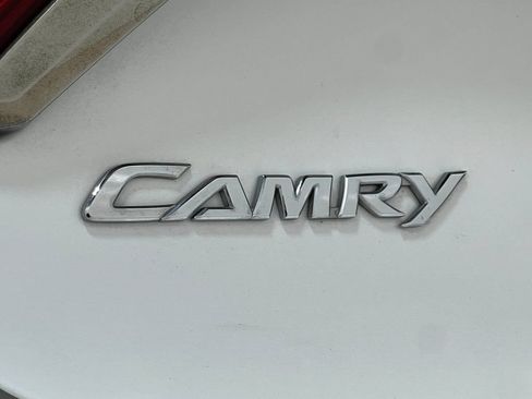 Used 2016 Toyota Camry SE FWD image 38