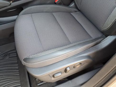 Used 2022 Buick Envision Preferred image 16