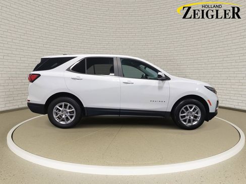 Used 2023 Chevrolet Equinox LT image 4