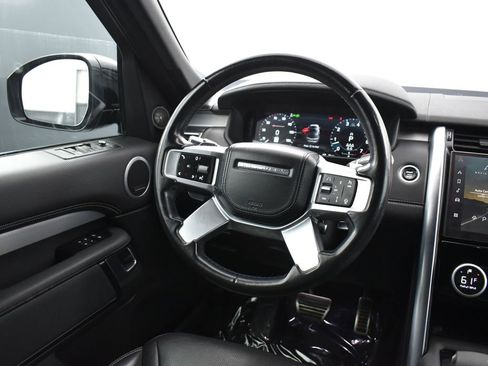 Used 2022 Land Rover Discovery HSE R-Dynamic image 16