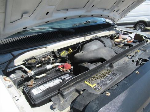 Used 2013 Ford E-150 and Econoline 150 image 23