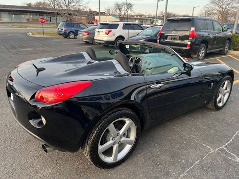 Used 2009 Pontiac Solstice Convertible w/ Preferred Package RWD image 15