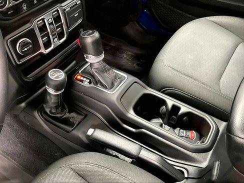 Used 2023 Jeep Wrangler Unlimited Sport AWD/4WD image 17
