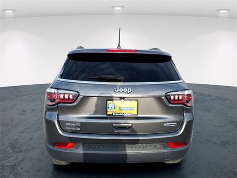 Used 2023 Jeep Compass Latitude w/ Sun and Sound Group image 8