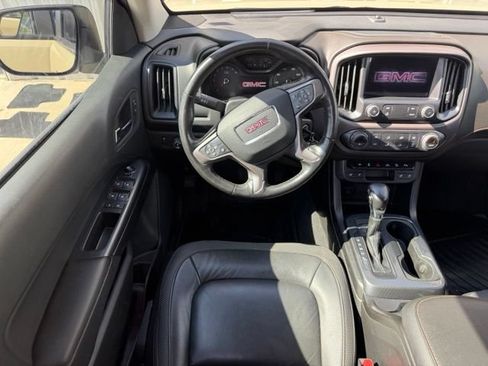 Used 2022 GMC Canyon AT4 w/ Trailering Package AWD/4WD image 10