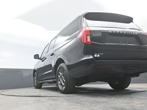 Certified 2025 Ford Expedition Max Active AWD/4WD image 24