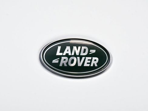Used 2025 Land Rover Discovery S image 99