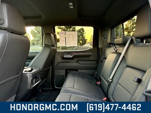 Used 2026 GMC Sierra 1500 SLT w/ SLT Premium Package image 19