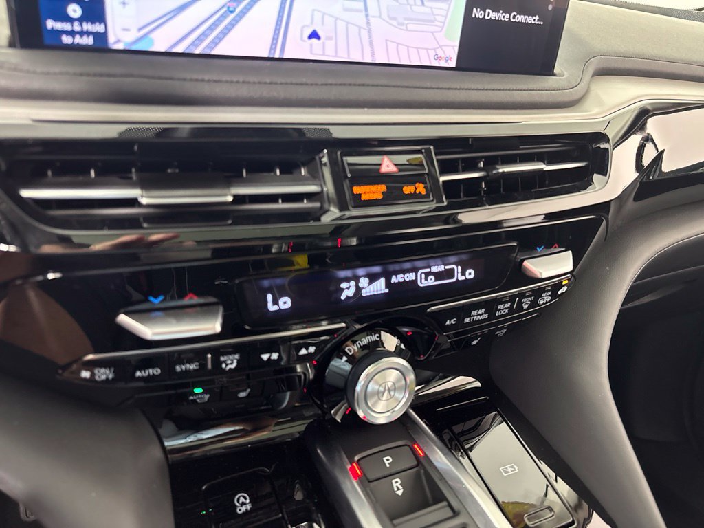 Certified 2025 Acura MDX w/ Technology Package FWD image 32