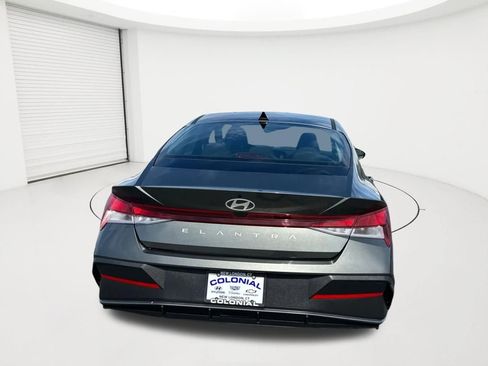 Certified 2024 Hyundai Elantra SEL FWD image 6