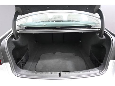 Used 2019 BMW 330i xDrive Sedan w/ Convenience Package AWD/4WD image 15
