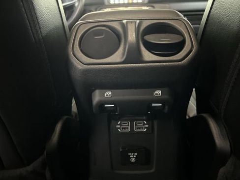 Used 2022 Jeep Wrangler Unlimited Sahara image 21